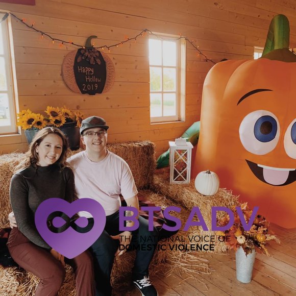 Meet your Posher, Cassy - Picture 1 of 1